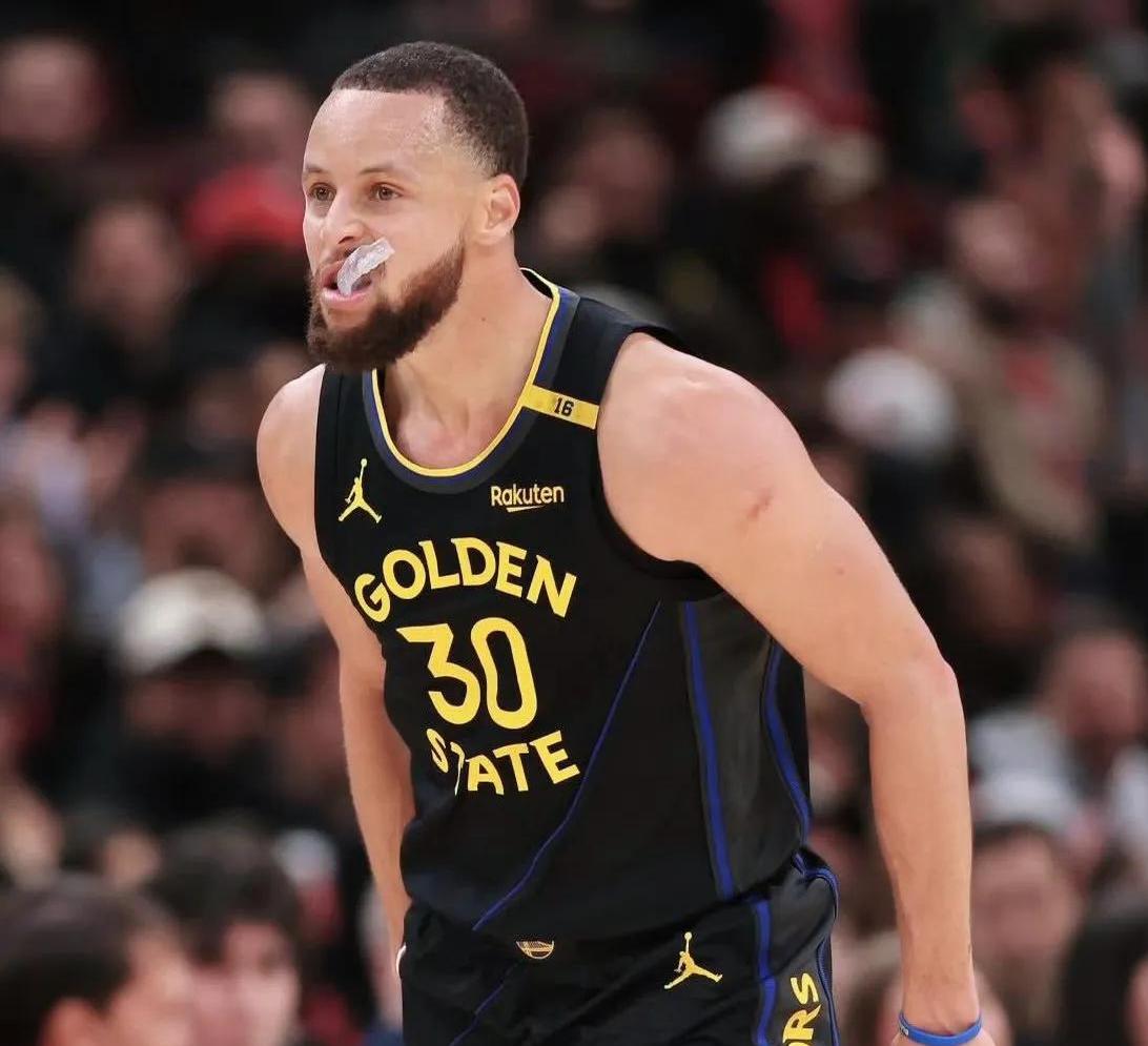 足总杯曼城vs曼联詹俊