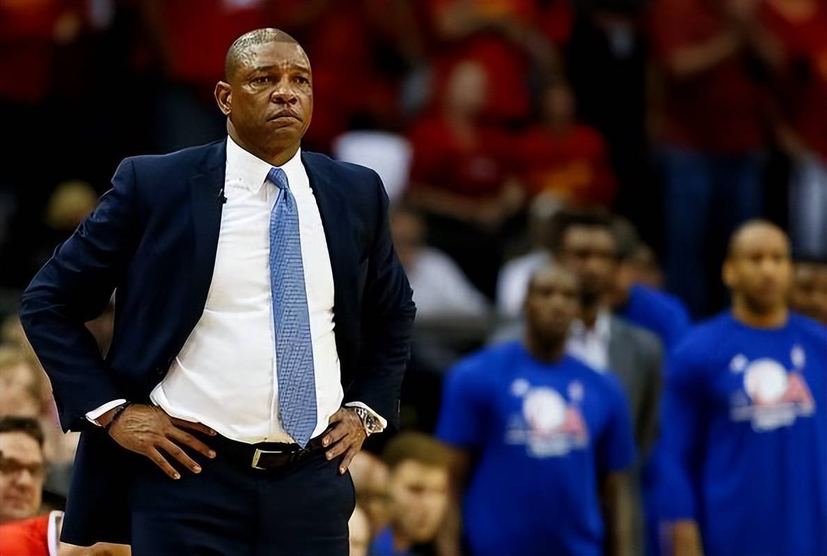 包含NBA常规赛关键时刻再迎强敌，底特律活塞完成体检，主帅态度：管理层满意，球队文化再被提及的词条