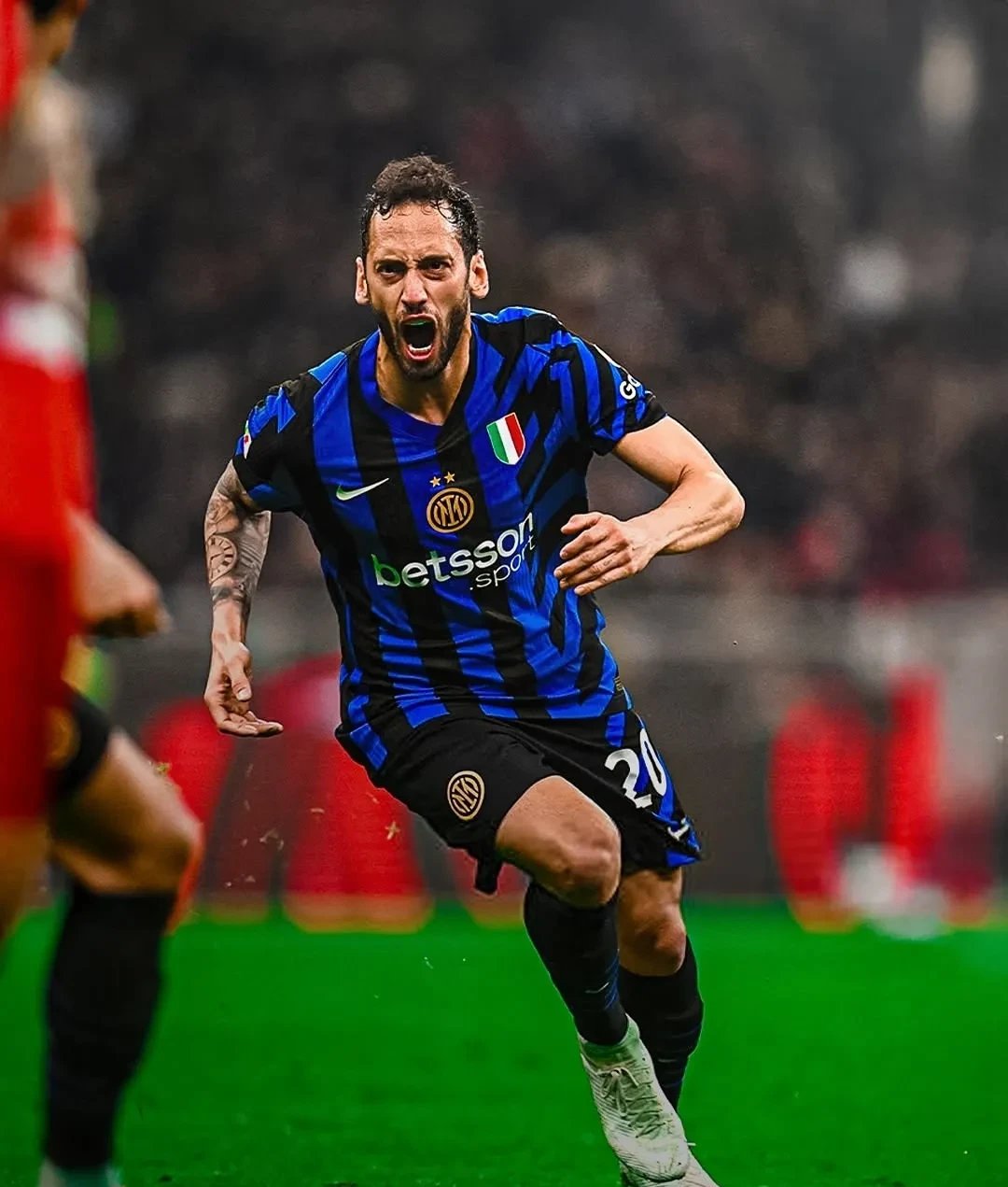 AC米兰发布备战花絮，今夜队长鼓劲，NBA常规赛任务艰巨，心理建设被强调 