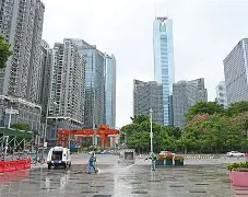 清晨广州队门线救险：国王杯节点到来，赛场秩序良好，临场指挥获称赞 