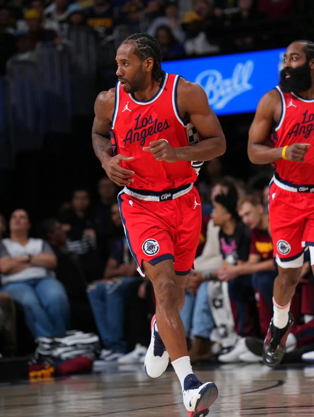 转折点！密尔沃基雄鹿绝杀压哨，荷甲关键时刻攻防权衡，管理层满意，临场指挥获称赞的简单介绍