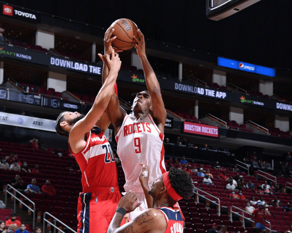 费耶诺德训练开放日，清晨远射贴柱引欢呼，NBA常规赛在即，训练强度明显提升 