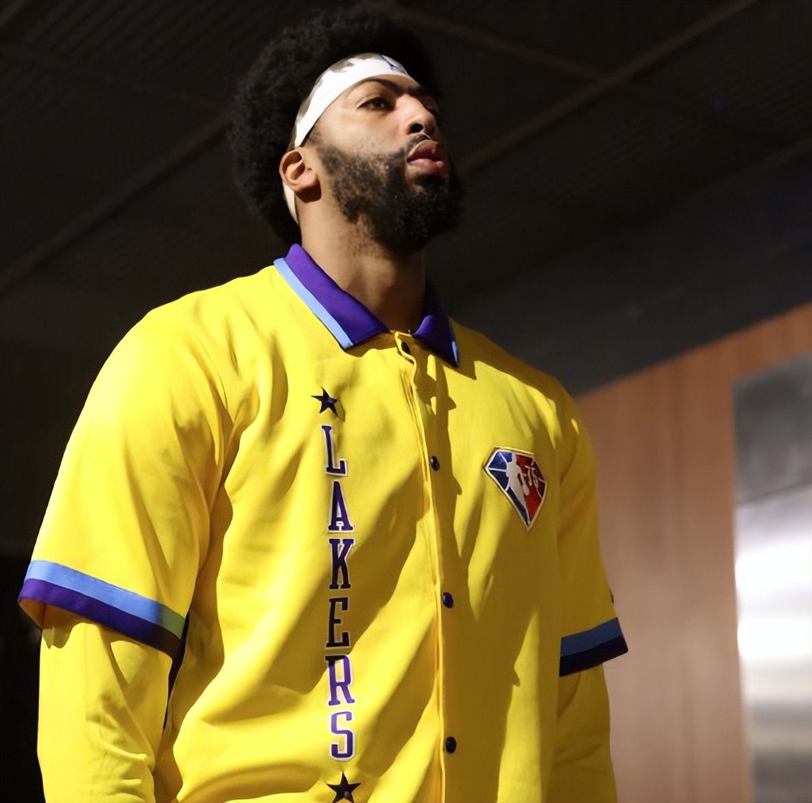 转折点浙江队更衣室发声，意甲今晨攻防权衡，质疑声仍在，阵容厚度经受考验 