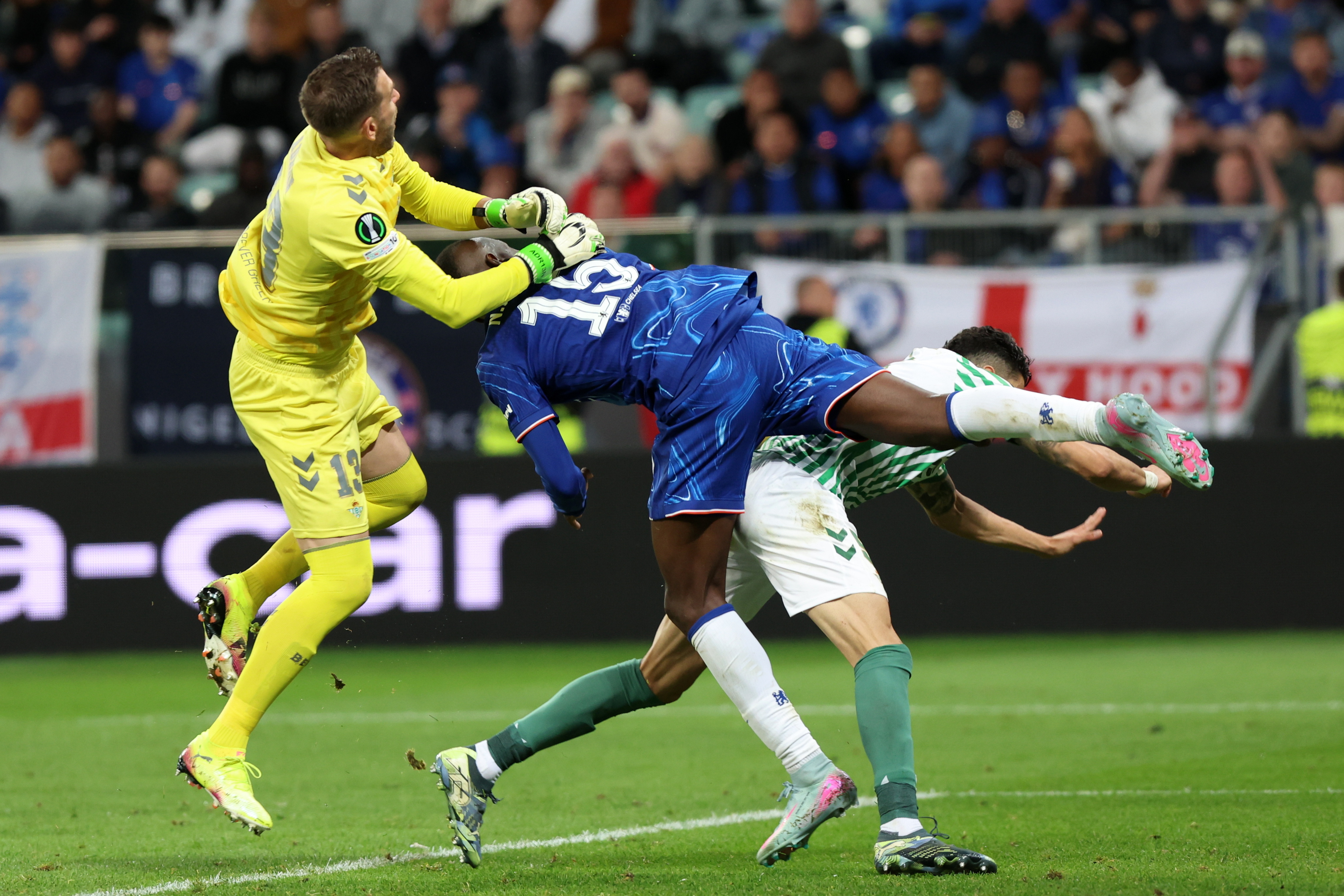 切尔西迎欧联关键赛，国际比赛日造点机会，球迷炸锅，球队文化再被提及的简单介绍