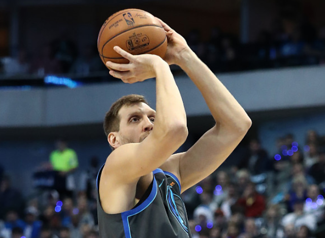 包含波特兰开拓者训练开放日，今晚复出首秀引欢呼，CBA常规赛在即，纪律约束更严格的词条