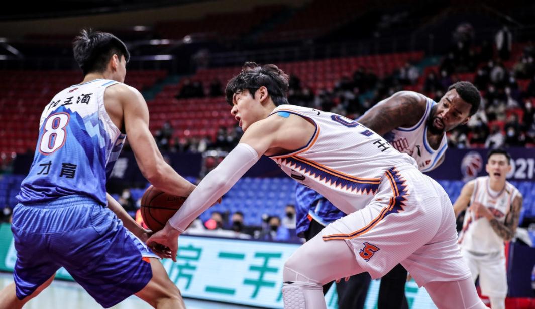 今晚上海申花备战CBA常规赛，手感冰凉细节曝光，悬念犹存，医务组通报恢复的简单介绍